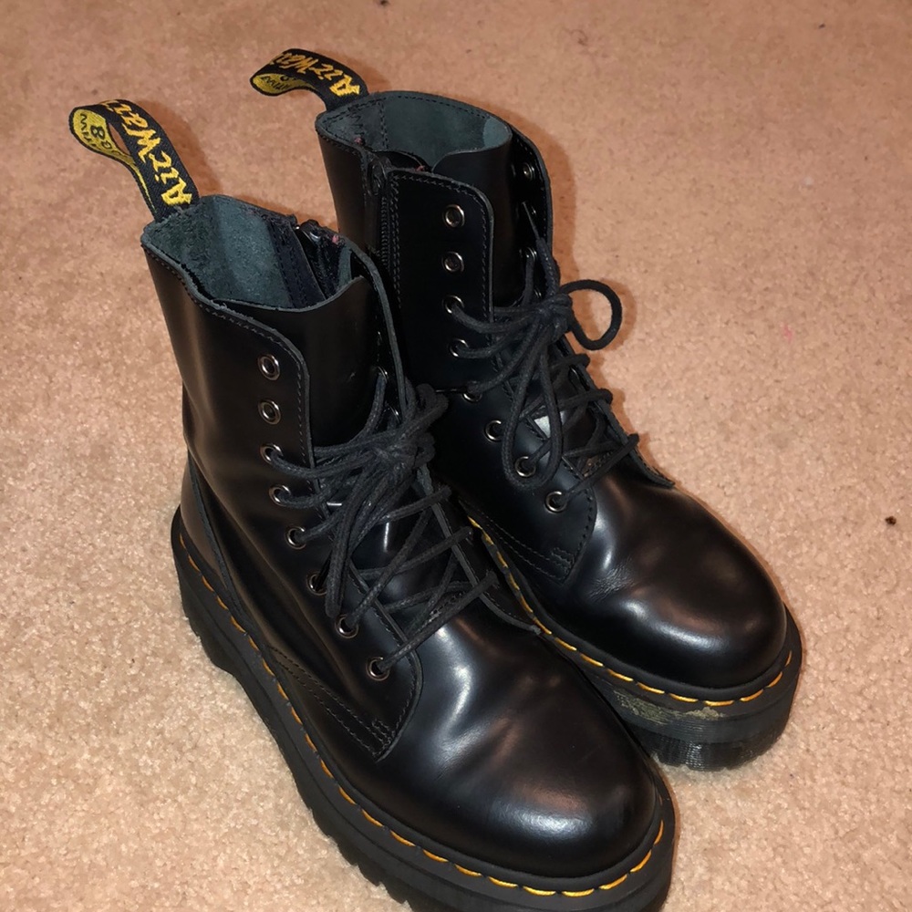 Jadon Platform Doc Martens!